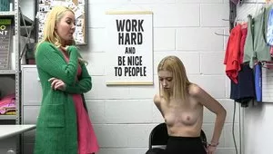 Blonde Ladies Aaliyah Love And Chloe Cherry Making A De